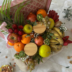 Fruit Box with Dry Fruit
