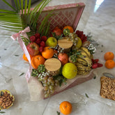 Fruit Box with Dry Fruit