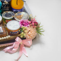 The Pearl Hamper