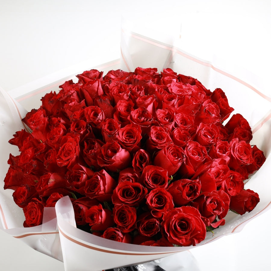 Glamorous 100 Imported Roses For Love