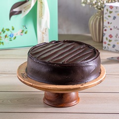 Chocolate Fudge Cake 1 LB - TCS SentimentsExpress