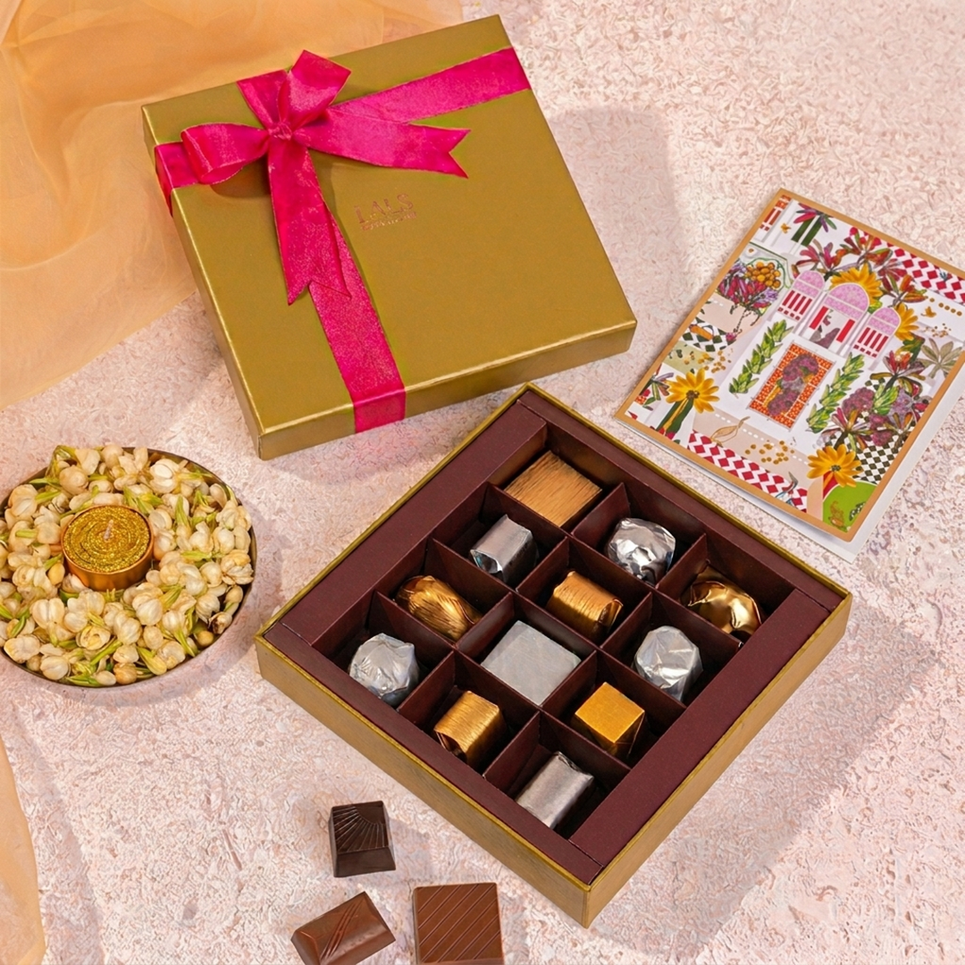 Classic Gold Box of 12 Pcs - TCS SentimentsExpress