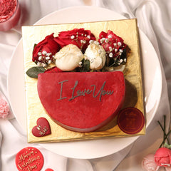 Half Red Moon Cake with Flowers