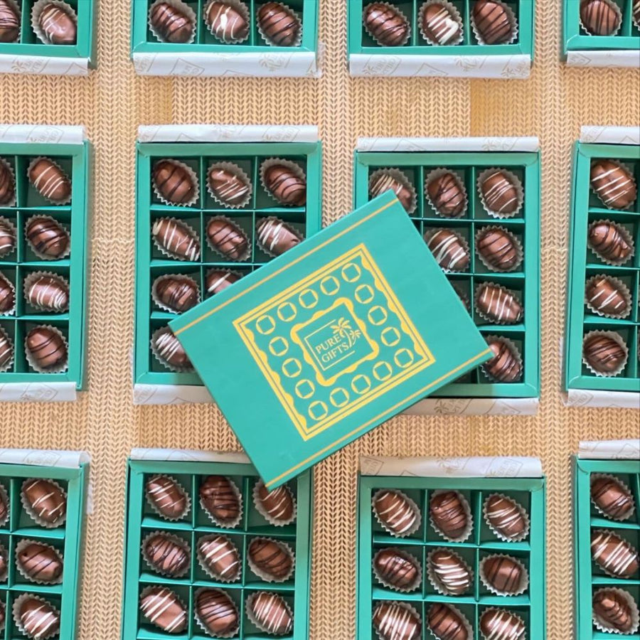 Indulgence Wrapped in Sweetness: 12 pcs Chocolate Dates (Teal)