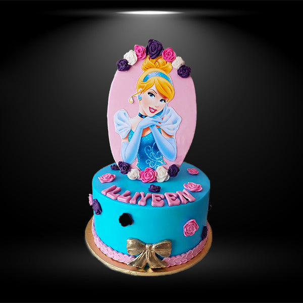 Cinderella Theme Cake