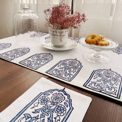 The Royal Window - Table set of 8