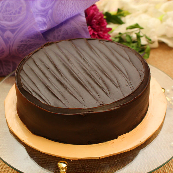 Chocolate Fudge Cake 2LBS - TCS SentimentsExpress