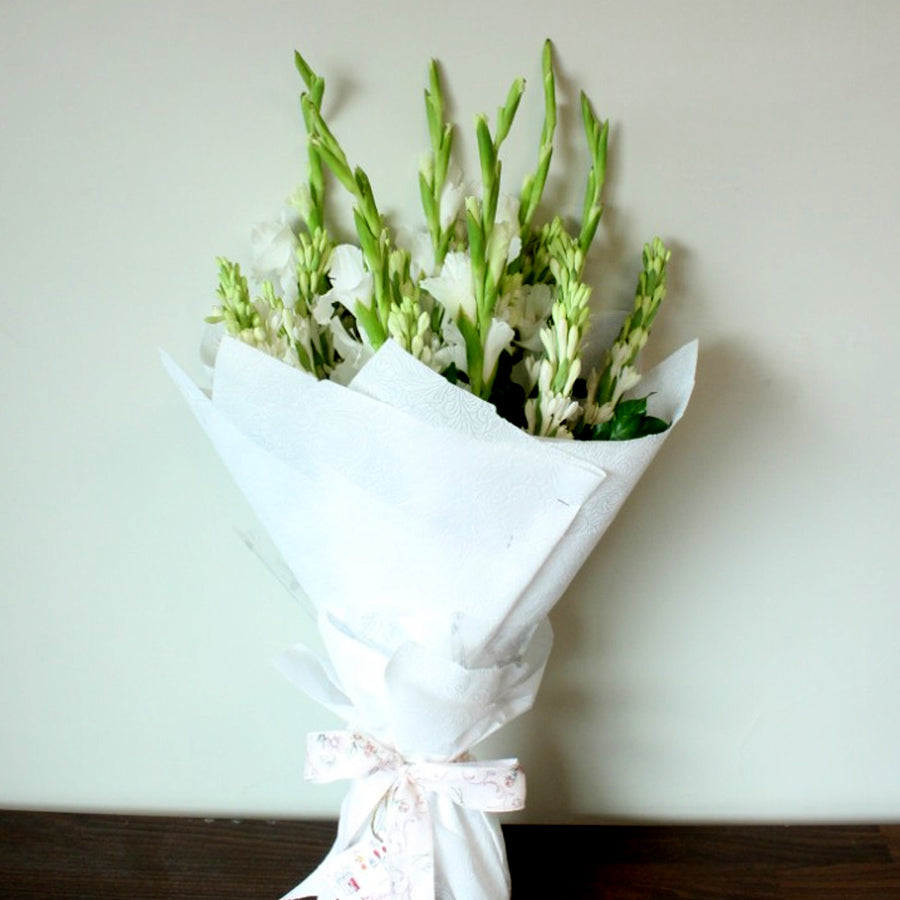 Delight Bouquet - Tuberoses and Gladiolus